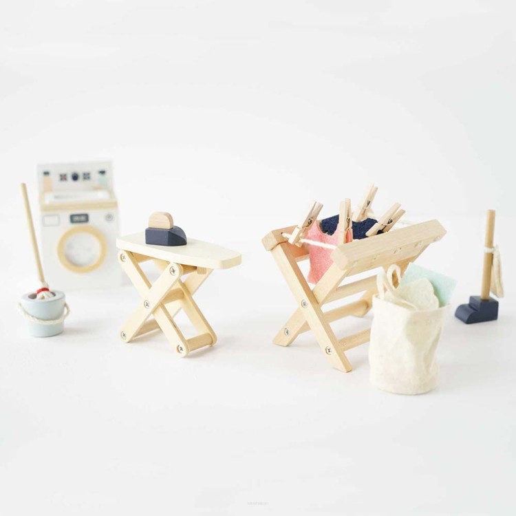 big_ME038-laundry-set-dolls-house-furniture.jpg