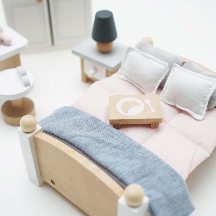 big_ME057C-daisylane-bedroom-breakfast-tray.jpg