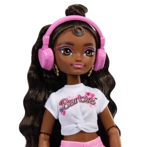 barbie-dream-besties-lalka-brooklyn-na-wrotkach-7929931 (1).webp