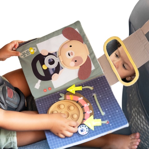 Interaktywna-Ksiazeczka-Manipulacyjna-do-Samochodu-Wesola-Podroz-Taf-Toys_[13221]_480.jpg