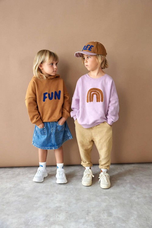 pol_pl_Lassig-Bluza-z-bawelny-organicznej-GOTS-Little-Gang-Rainbow-lilac-4-6-lat-11527_9.jpg