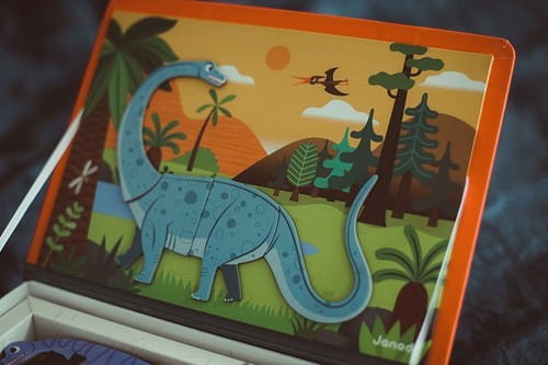 pol_pm_Janod-Magnetyczna-ukladanka-Dinozaury-Magnetibook-7036_15.jpg